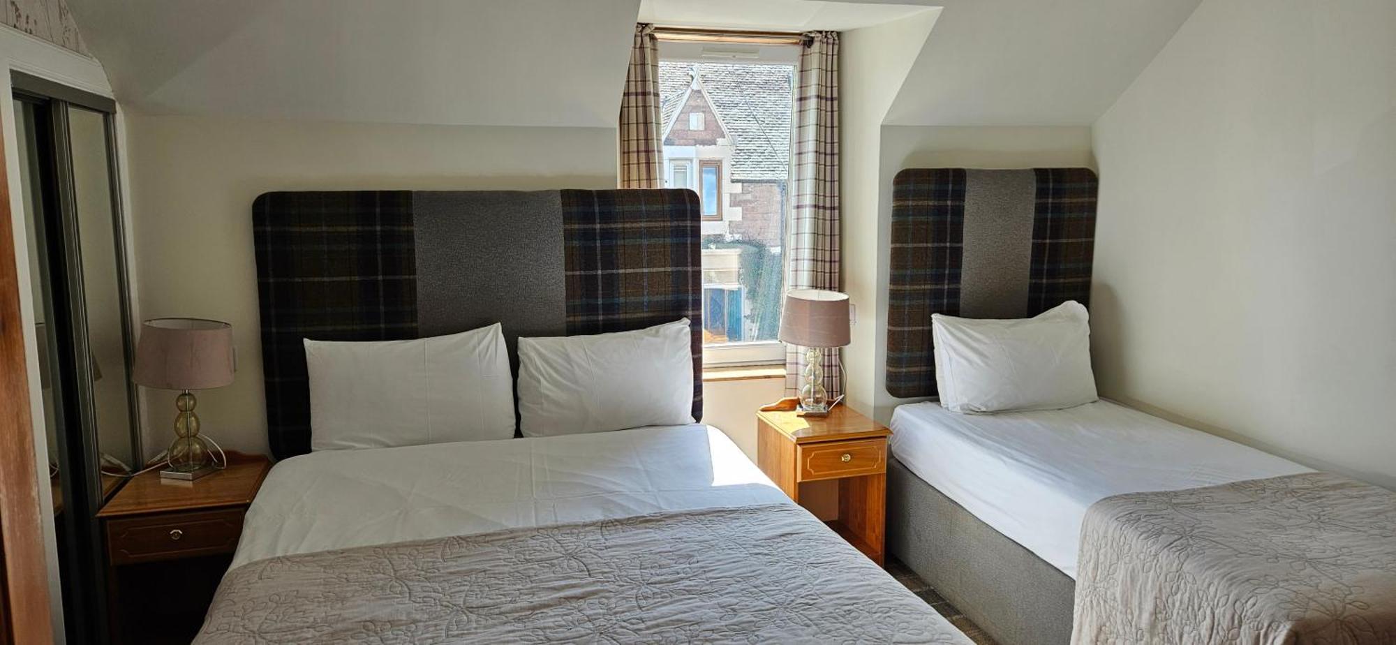 Armadale Guest House Инвернес Екстериор снимка