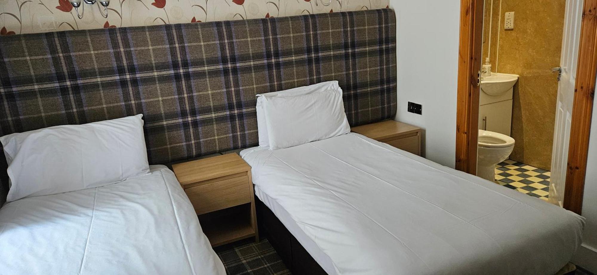 Armadale Guest House Инвернес Екстериор снимка