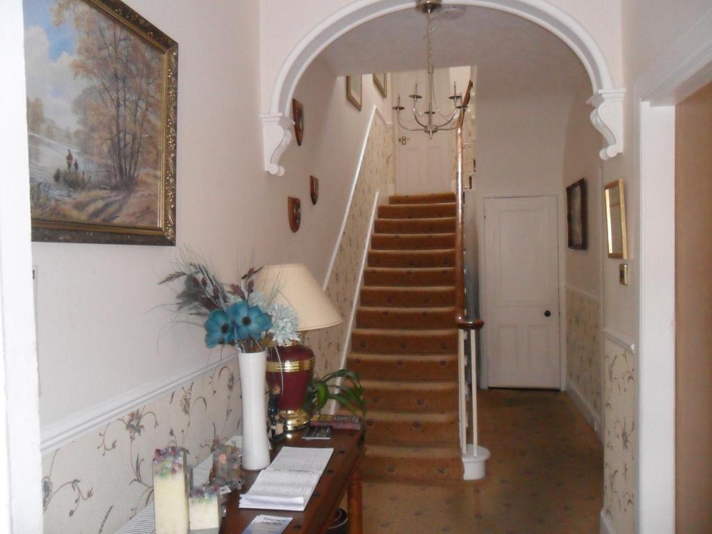 Armadale Guest House Инвернес Екстериор снимка